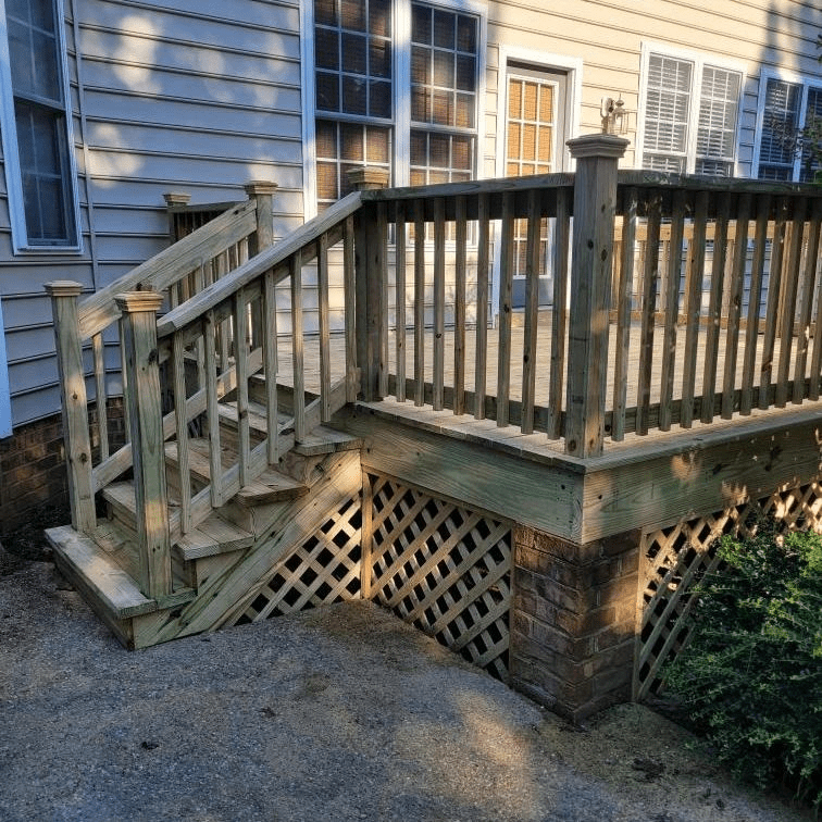 small-deck-a-notch-above-contracting-va